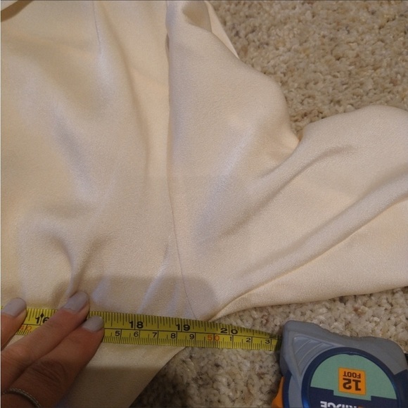 Vince Women’s Cross Front Jumpsuit Cream Size L Blouse One Piece V Neck - Picture 10 of 13